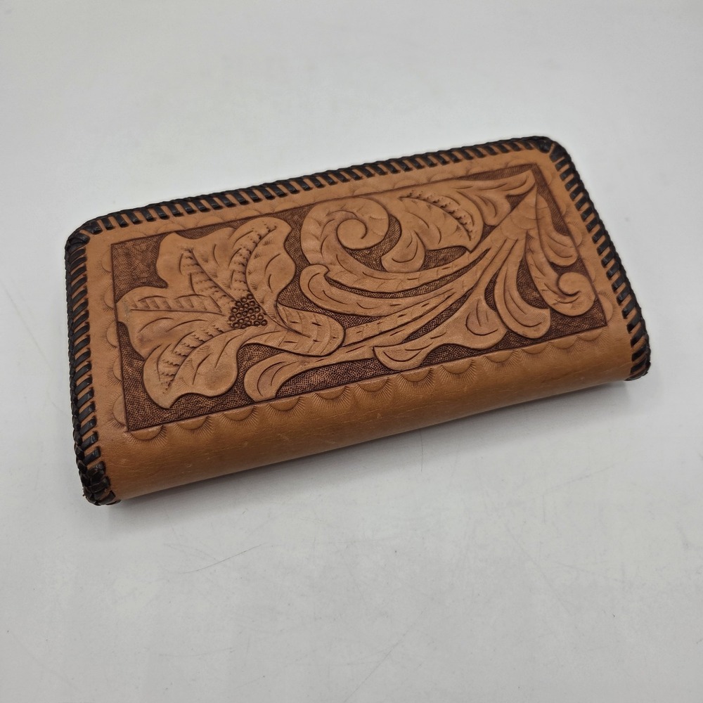 Vintage Hand Tooled Leather Wallet With Multiple Sections Snap Closure **READ**